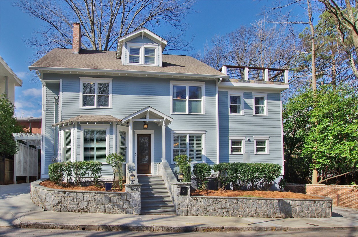 Foto principal - 968 Argonne Ave NE