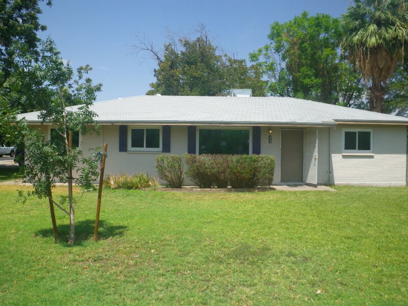 Primary Photo - 1402 E Williams St