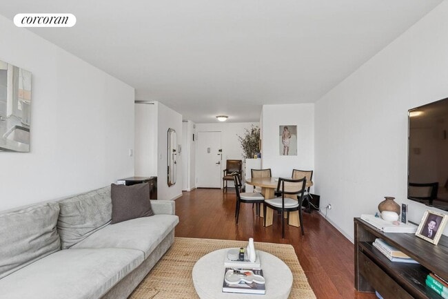 Foto del edificio - 301 E 79th St