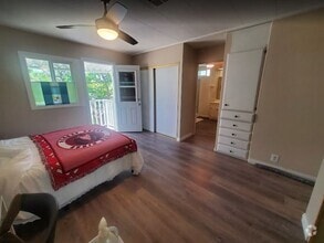Building Photo - 1065 Lomita Blvd