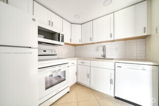 Building Photo - 496 NW 165th St