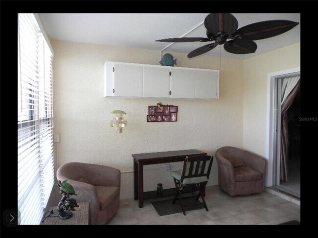 Foto del edificio - 3827 Sailmaker Ln