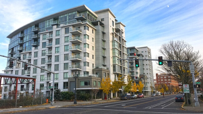 Foto del edificio - 1310 NW Naito Pky