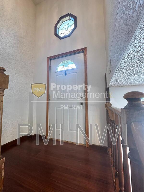 Foto del edificio - 9857 Grant Pl