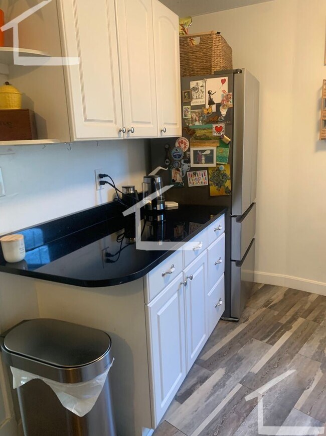 Foto del edificio - 8/1 Spacious 2BR on Allston/Brookline bord...