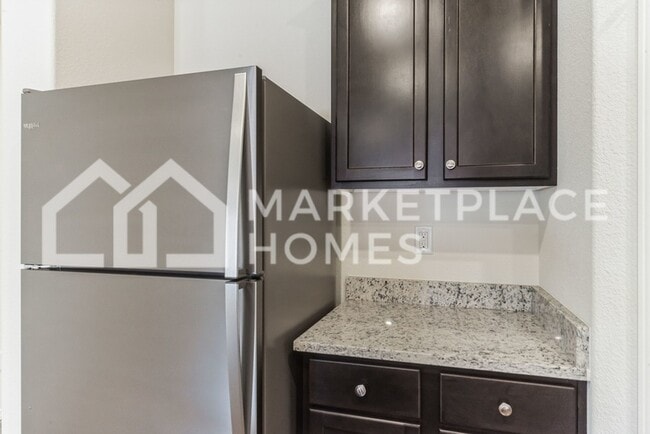 Building Photo - 975 Barkwell Dr SW