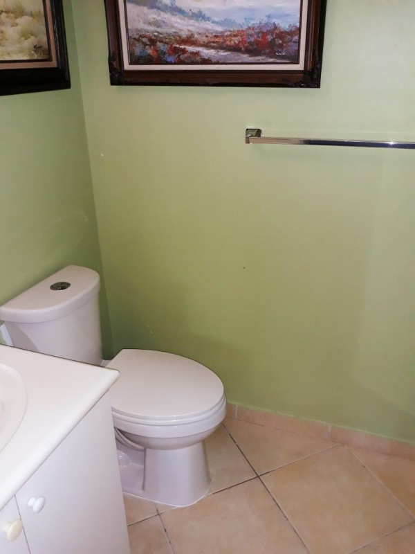 Foto del edificio - 5017 Neptune Ln