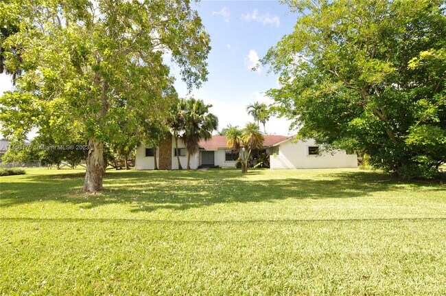 Foto del edificio - 16760 SW 280th St