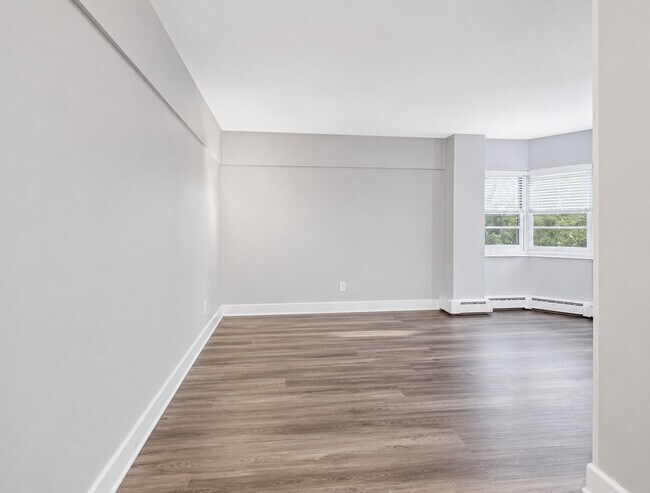 Foto del edificio - 4960 N Marine Dr