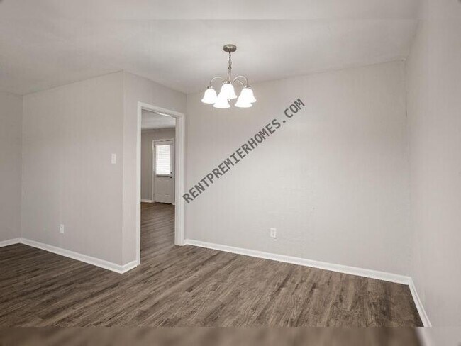Building Photo - 5209 Wharton Dr