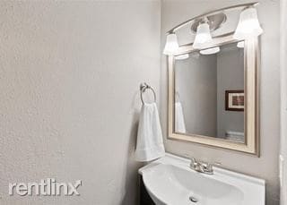 Building Photo - 2 br, 2 bath House - 6315 Campbell Rd Apt 402