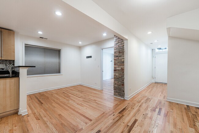 Foto del edificio - 516 N Hermitage Ave