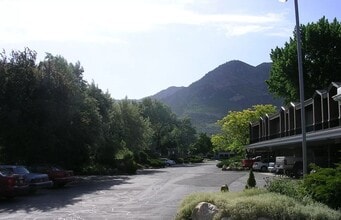 Building Photo - 1346 Millcreek Dr