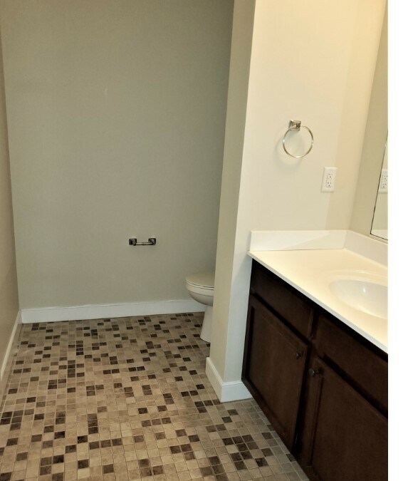 19 Pond St, Braintree, MA 02184 Apartments in Braintree, MA