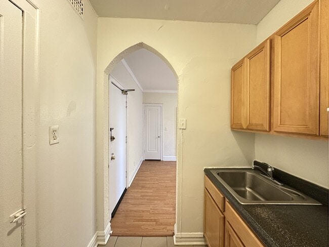 Foto del edificio - 4847 N Damen Ave