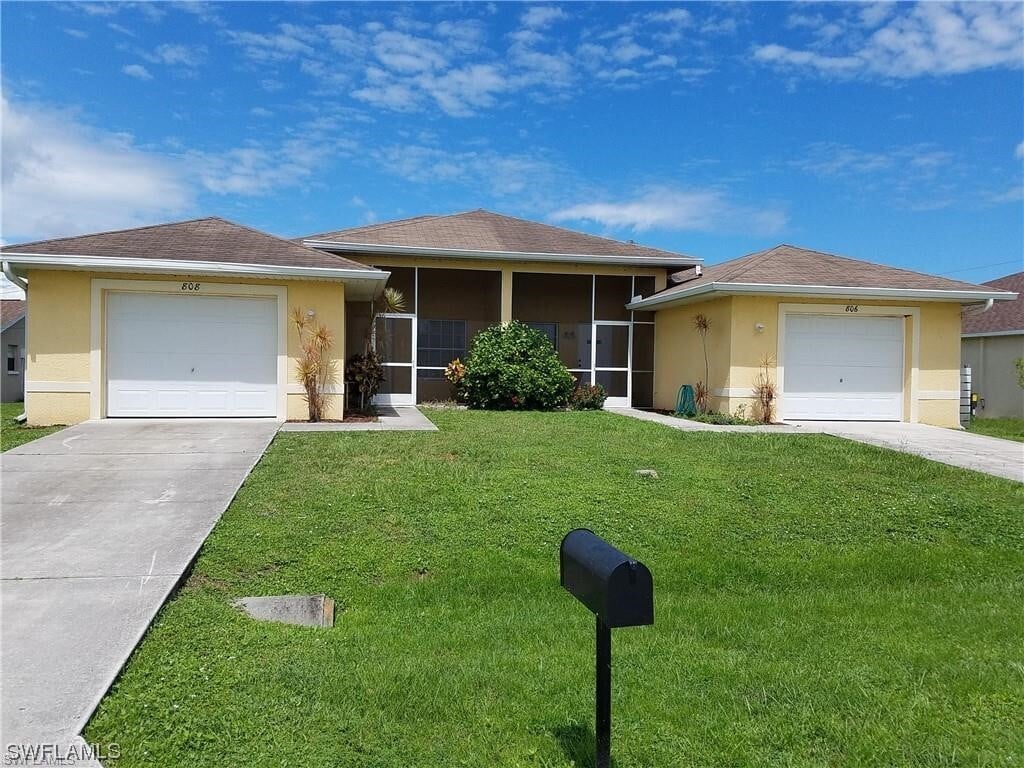 808 SE 6th Ct, Cape Coral, FL 33990 Townhome Rentals in Cape Coral FL