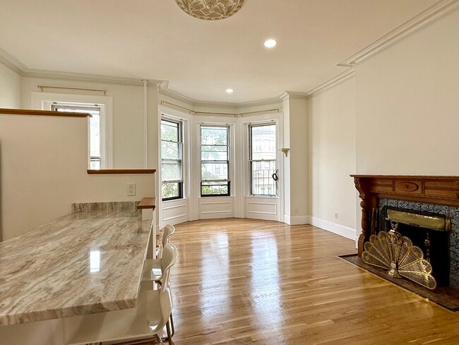 Building Photo - 558 Columbus Ave