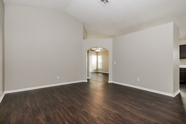 Building Photo - 1102 Woodsong Way