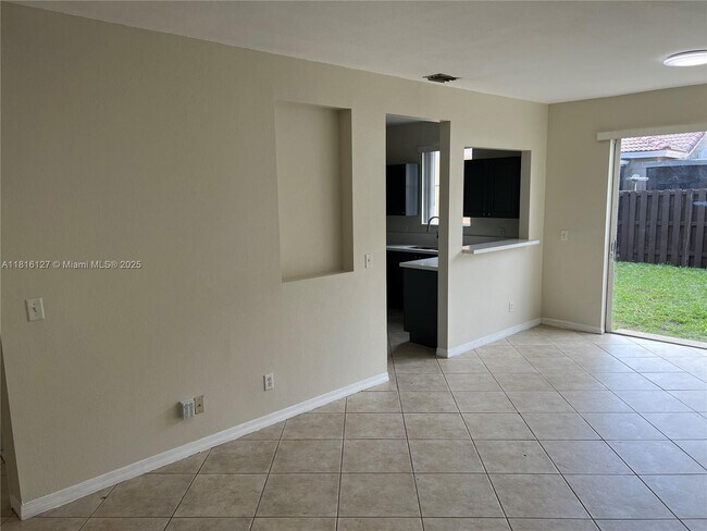 Foto del edificio - 100 SW 15th Ave