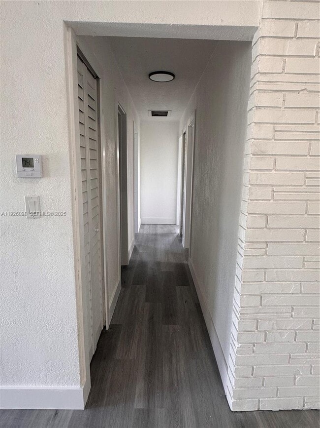 Foto del edificio - 4490 NW 171 Terrace