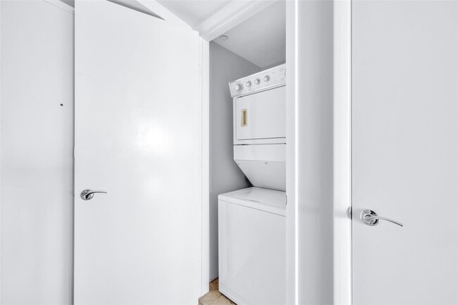 Foto del edificio - 1800 S Ocean Dr