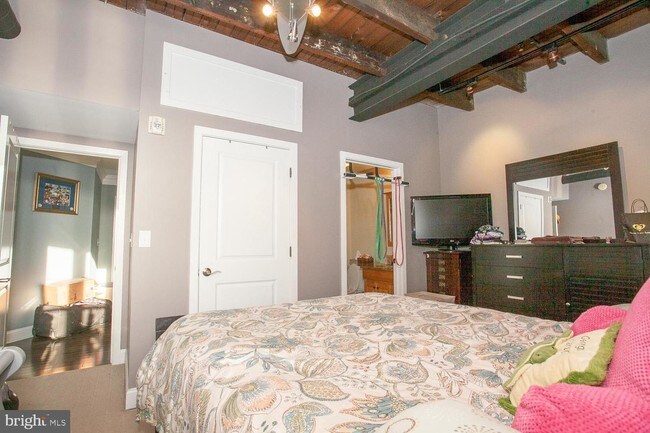 Building Photo - 207 Rector St
