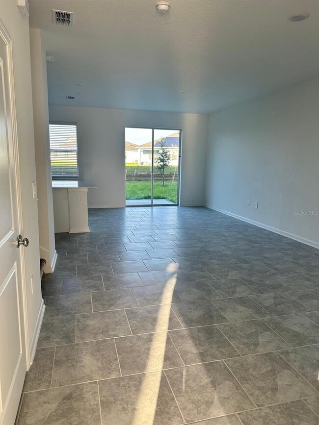 Foto del edificio - 2772 Pierr St