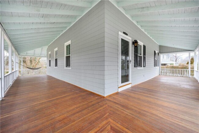 Foto del edificio - 59 Mt Hope Ave