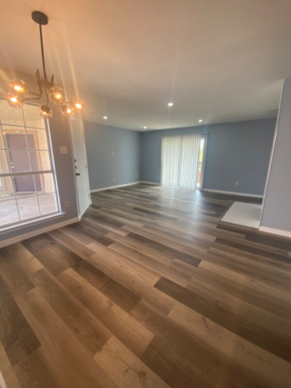 Foto del edificio - 12484 Abrams Rd