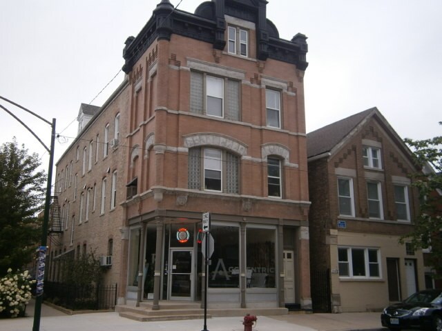 Primary Photo - 2100 N Hoyne Ave