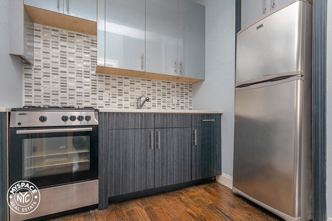 Building Photo - 682 Bushwick Ave