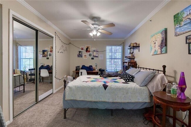 Foto del edificio - 501 W 26th St