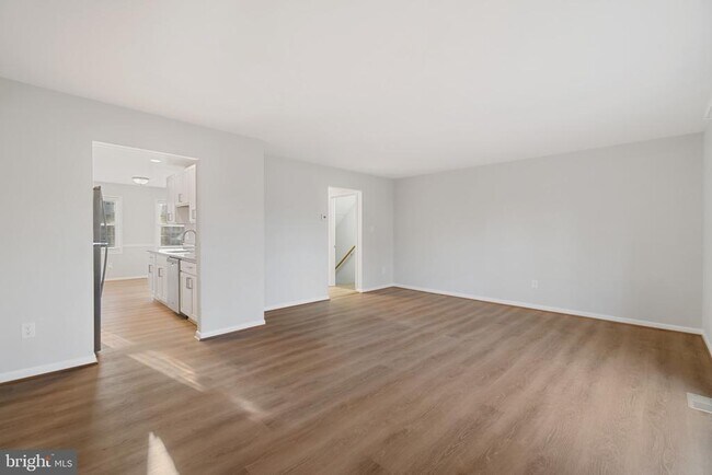 Foto del edificio - 432 Colonial Ridge Ln