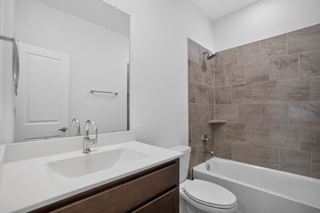 Foto del edificio - 12340 Chestnut