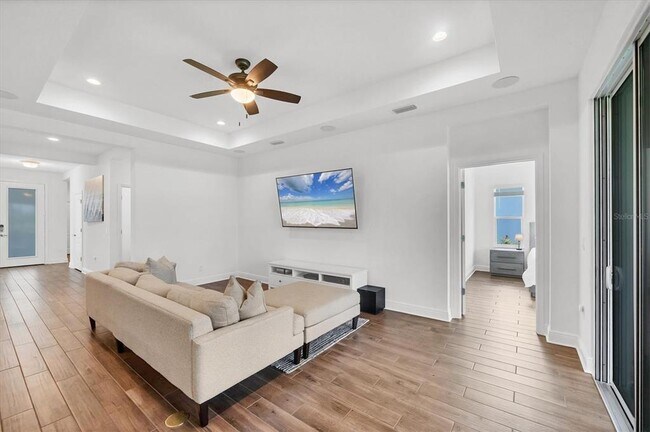 Foto del edificio - 10108 Hammock Brook Dr