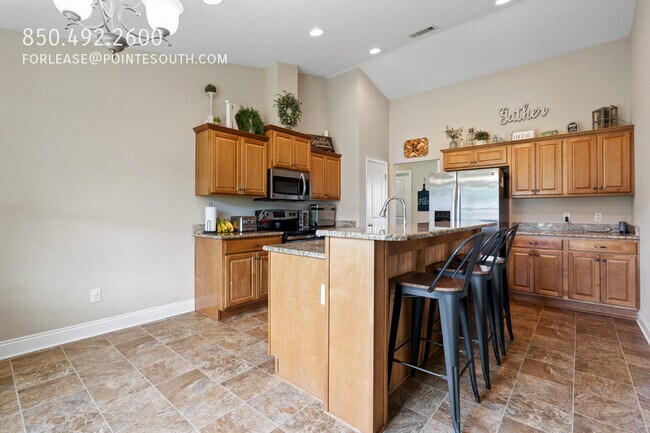Building Photo - 12960 Westfield Loop