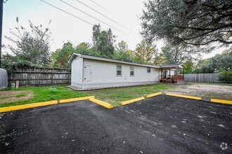 Building Photo - 15511 Cypress Garden Dr