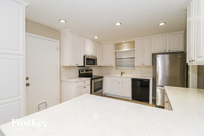 Foto del edificio - 8801 Coventry Ct