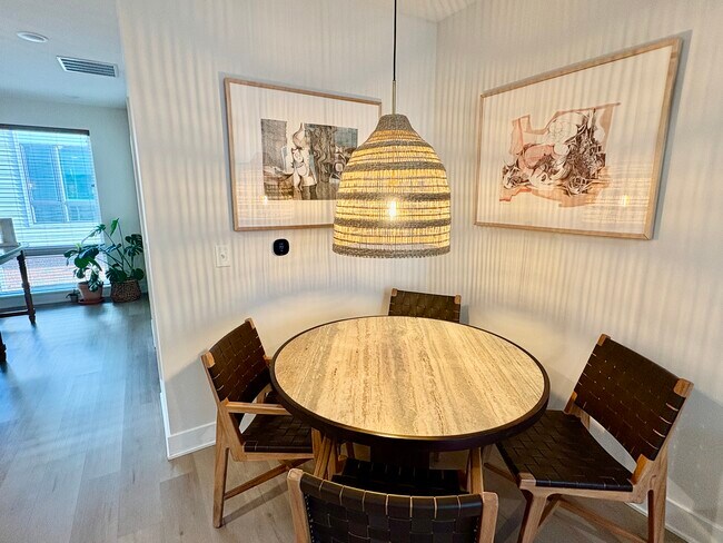 Foto del edificio - 7304 Pk Pl Ct