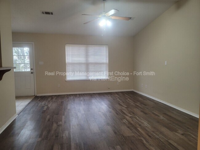 Foto del edificio - 3802 Owen St