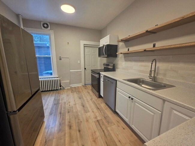 Foto del edificio - 2-Unit Duplex, Kingston NY