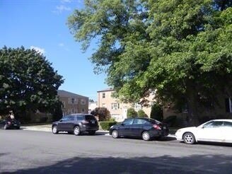 Building Photo - 9520-28 S Troy Ave