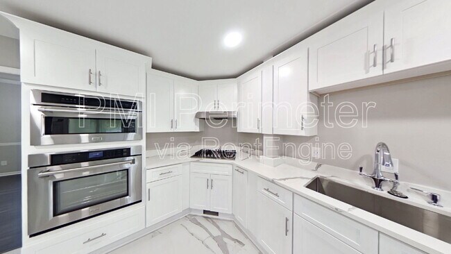 Building Photo - 11355 Vedrines Dr