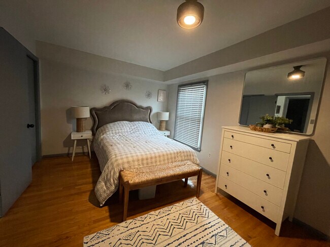 Foto del edificio - 9350 Canterbury Riding