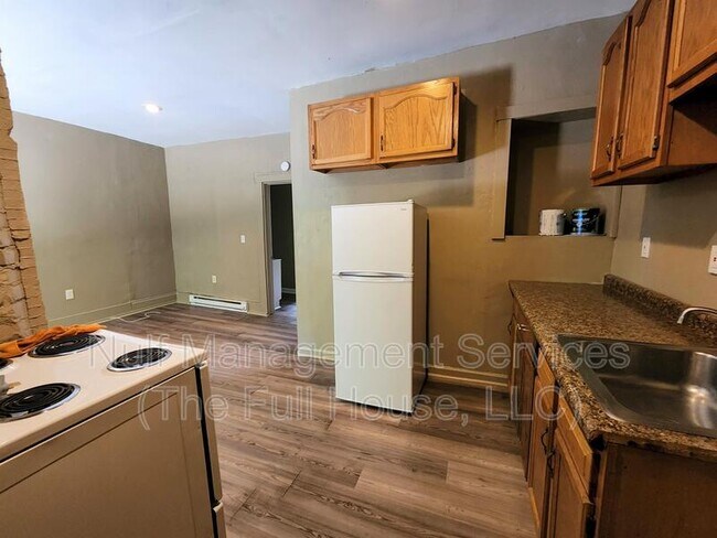 Building Photo - 1259 Chartiers Ave
