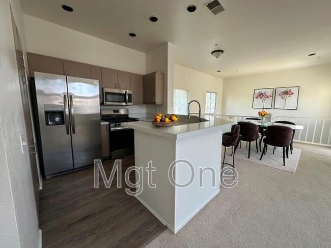 Photo - 2900 Via Milano Unit 101 House