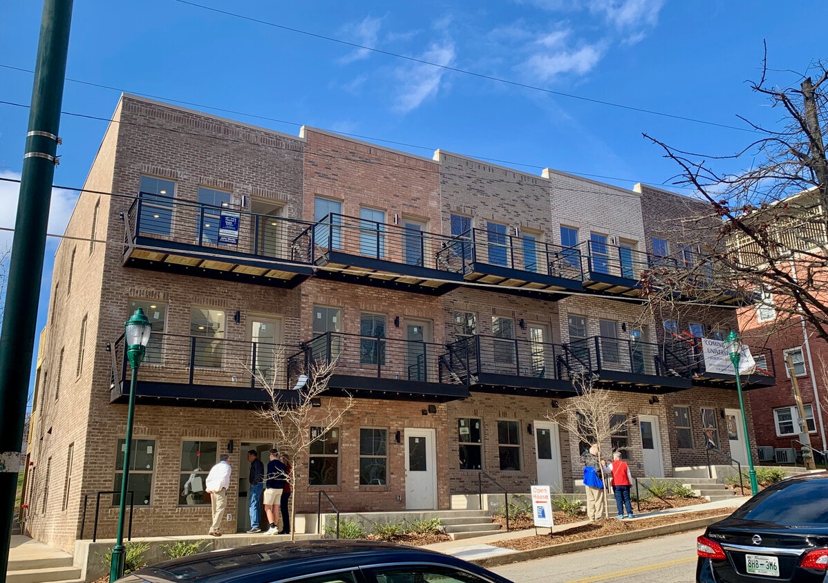 811 Douglas St, Chattanooga, TN 37403 Apartments Chattanooga, TN