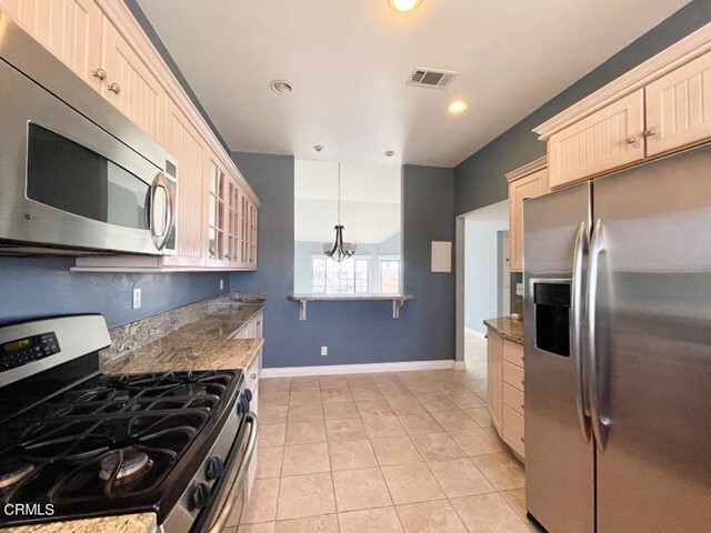Building Photo - 606 Island View Cir