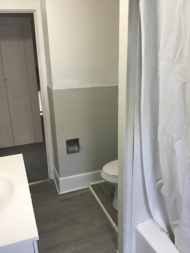 Building Photo - 1748 Freeman St