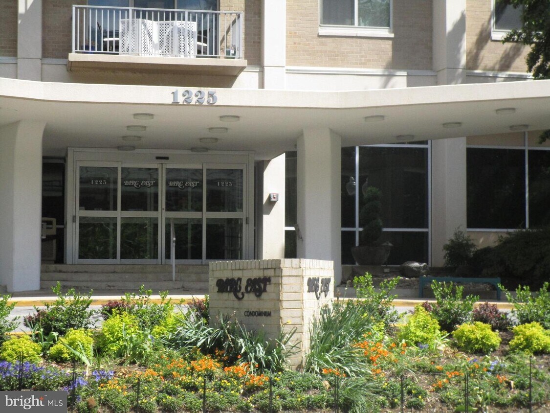 1225 Martha Custis Dr Unit 520, Alexandria, VA 22302 Condo for Rent